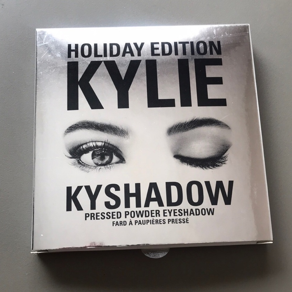 Kylie Jenner 2016 holiday palette!💖 - Picture 4 of 6